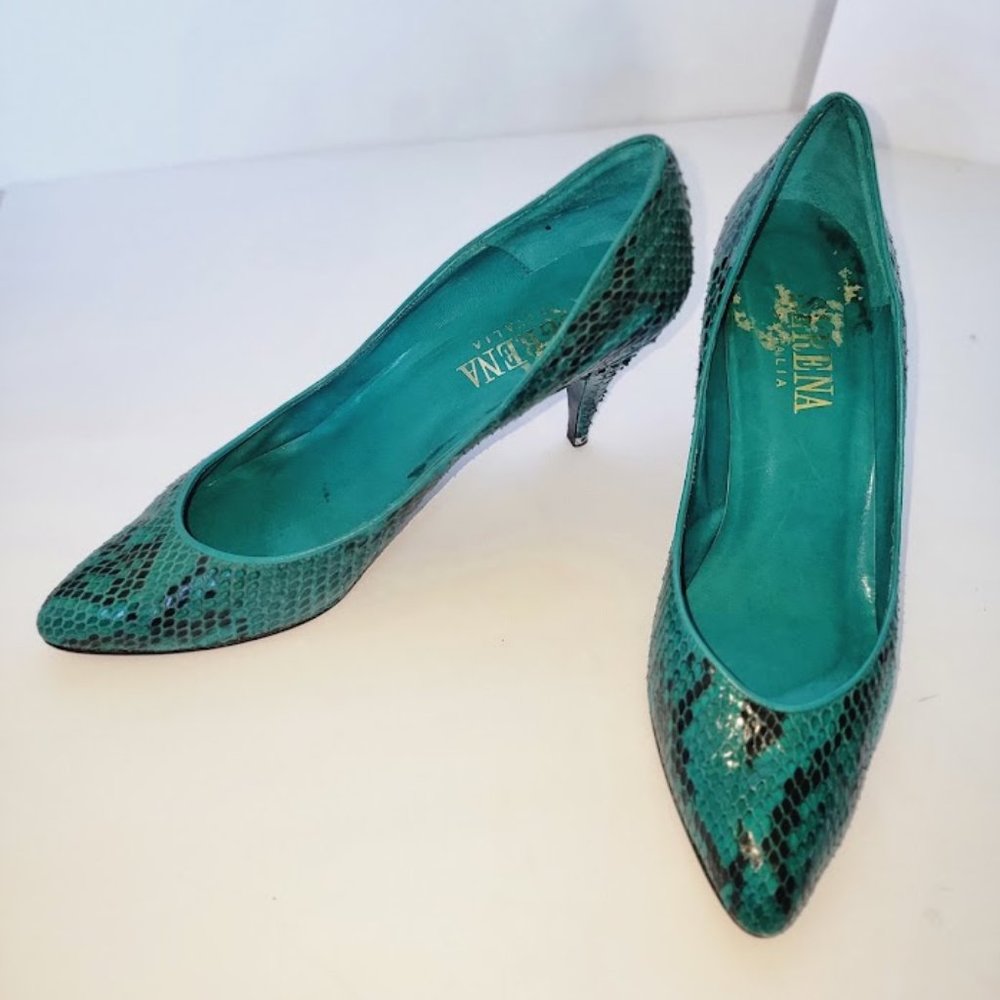 Serena Pumps Heels Size 9 snake skin print Teal and Black